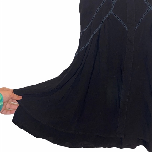 Rosebullet Dress - Picture 2 of 5